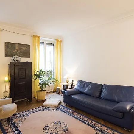 Veeve - Place De La Republique Hideaway Appartement