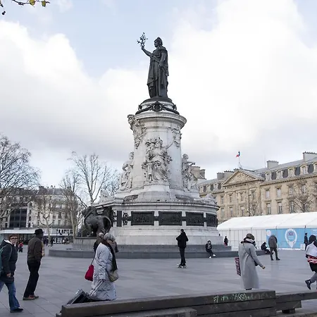 Veeve - Place De La Republique Hideaway * Paris